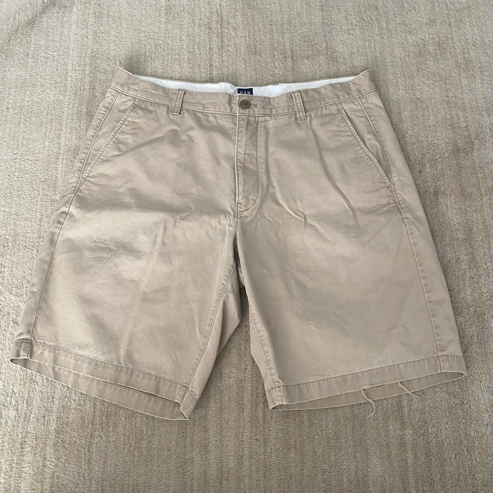 Gap Vintage 90s Khaki Shorts